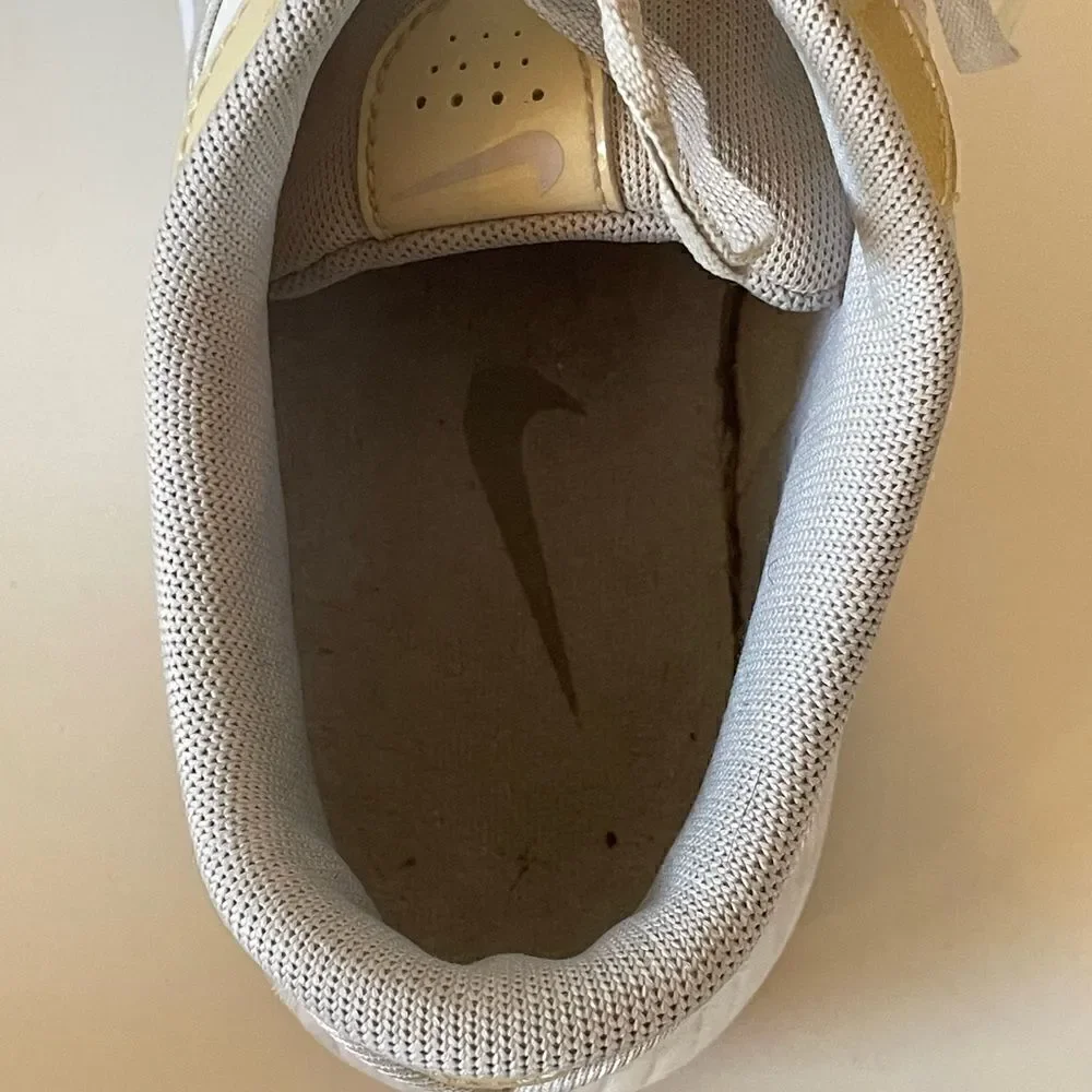 Used Nike Womens Air Miler Running Shoes White/Yellow Gold Low Top Size 8